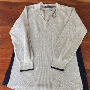 Tommy Hilfiger Cream V-Neck Rib Knit Sweater with Navy Trim